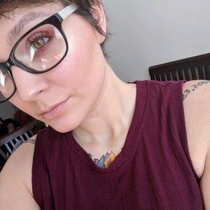 Meet your Posher, Michaela